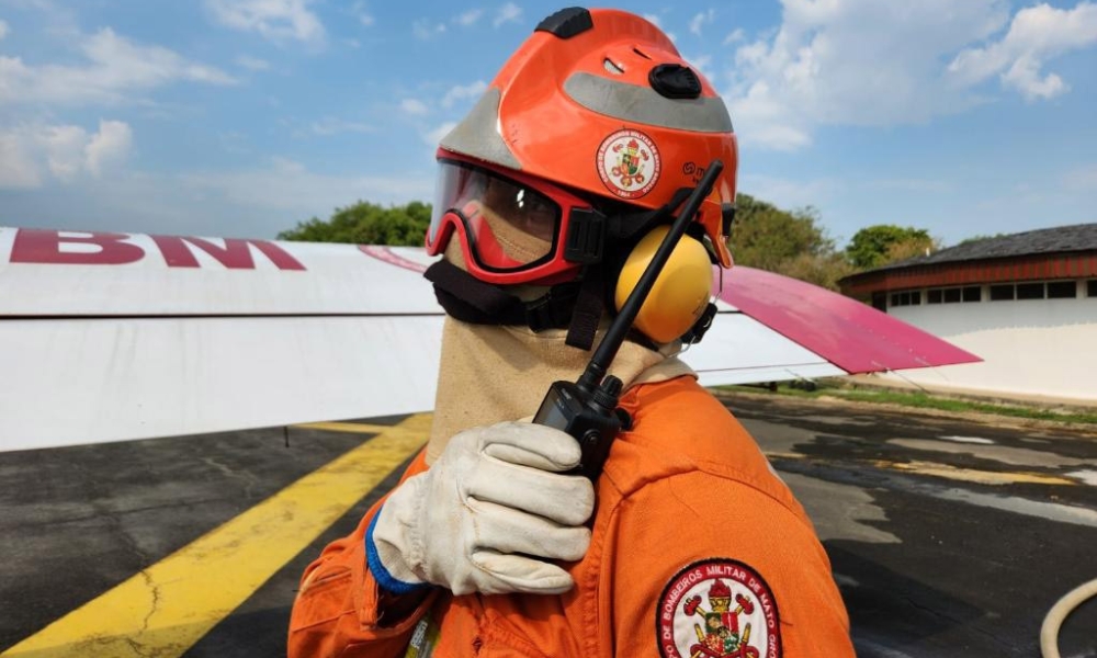 40 militares fazem rescaldo de incêndio em parque estadual no Pantanal