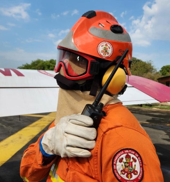 40 militares fazem rescaldo de incêndio em parque estadual no Pantanal