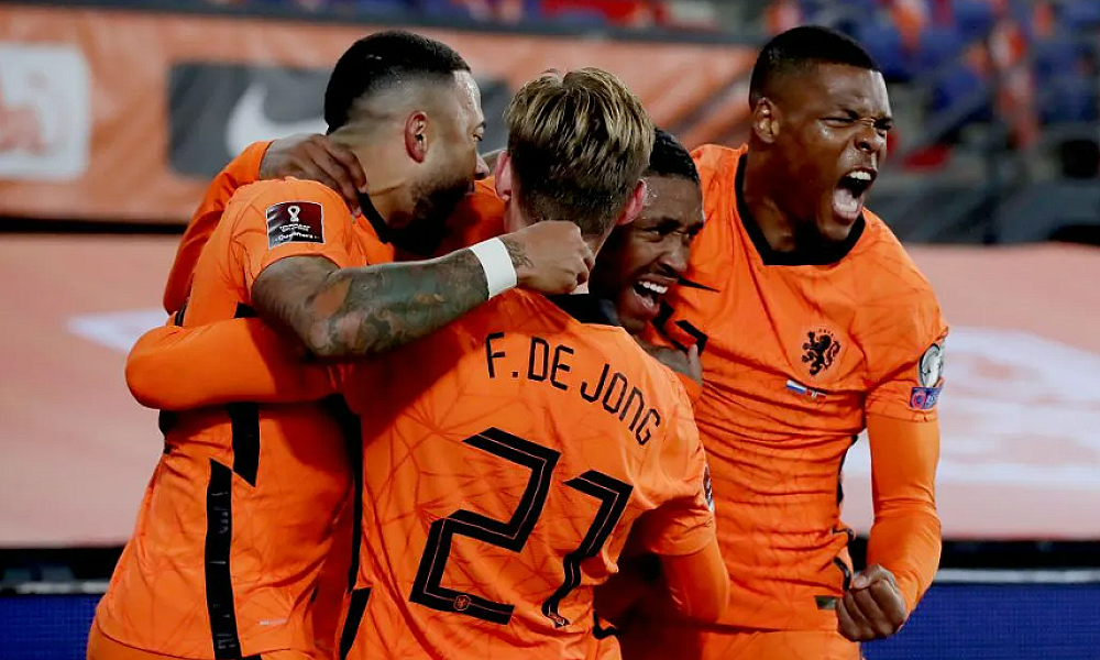 Técnico barra holandês na seleção após ida para Arábia: “História encerrada”