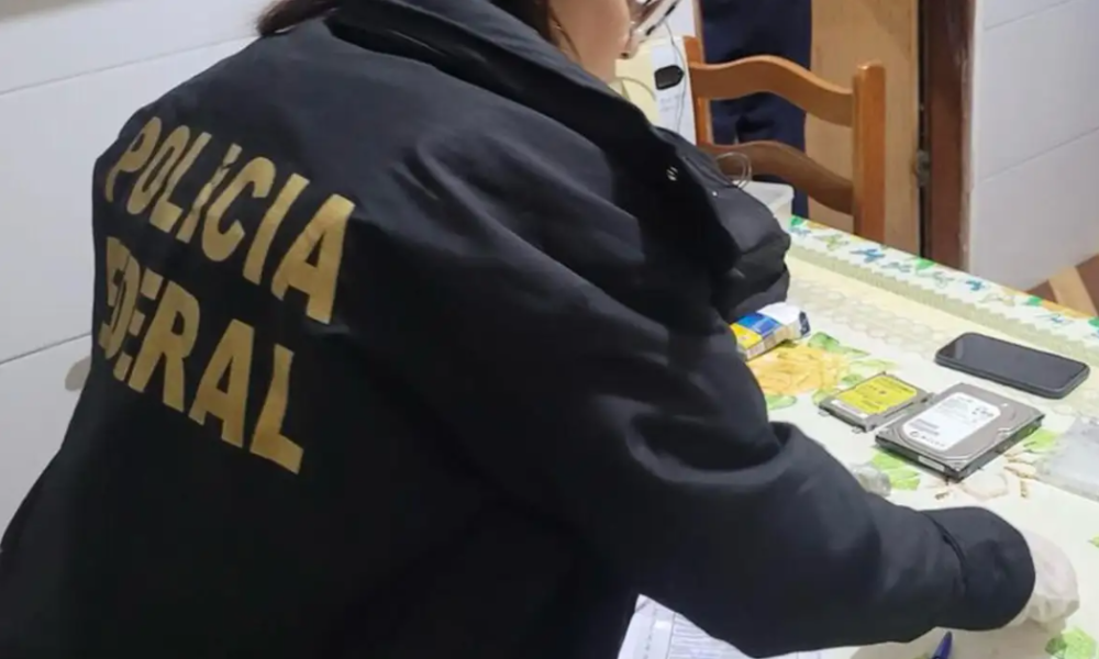 Polícia Federal deflagra operação contra apologia ao nazismo na internet