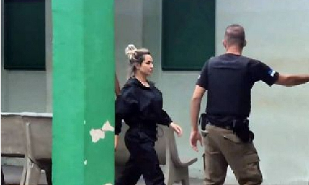 Justiça mantém prisão preventiva de Deolane Bezerra e sua mãe em Pernambuco