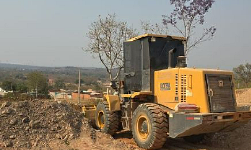 Empresário usa maquinário público e é preso pela Polícia