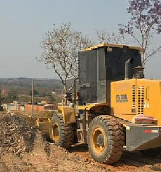 Empresário usa maquinário público e é preso pela Polícia