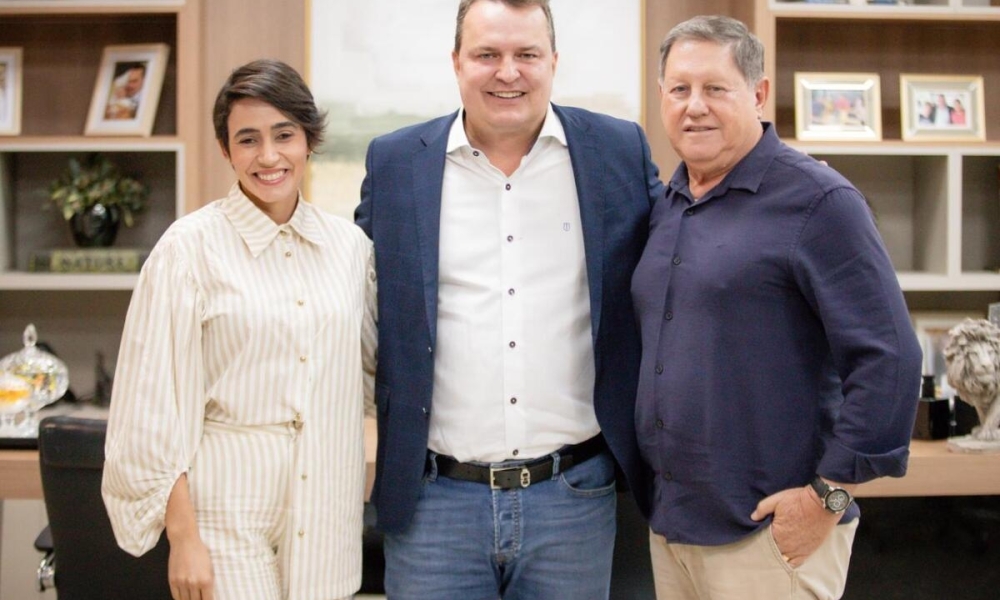 Max Russi impulsiona investimentos e marca aniversário de São José do Rio Claro