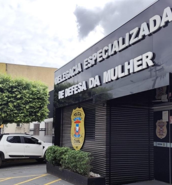 Polícia Civil prende em flagrante homem que agrediu a esposa e quebrou o celular dela
