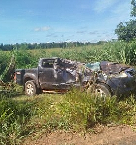 Capotamento de Hilux mata dois adolescentes de 17 anos em rodovia de MT