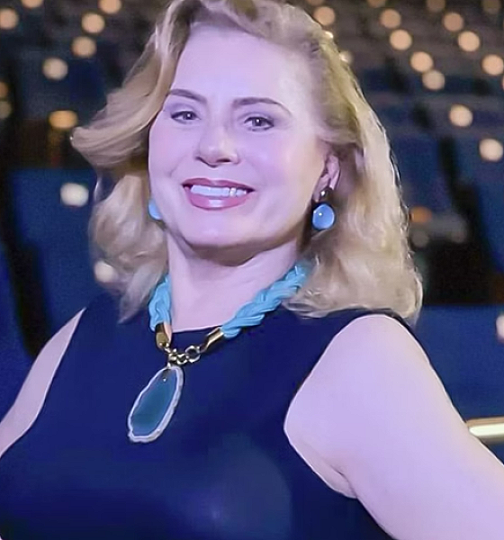 Foto de Vera Fischer nua é colocada à venda em exposição