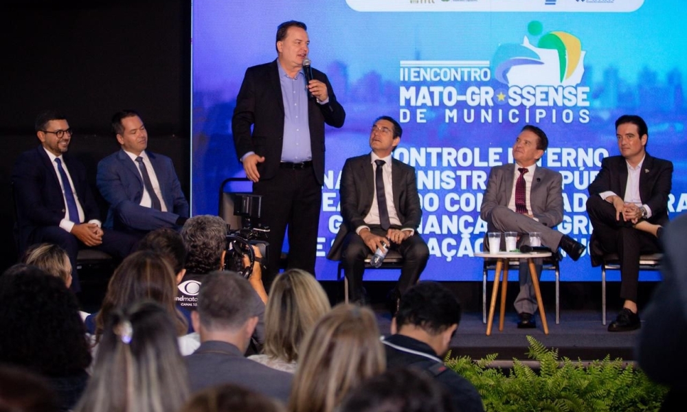 Max Russi defende controle interno como guia para eficiência das políticas públicas nos municípios