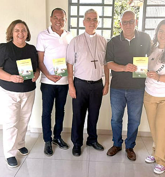 Eleições municipais: Bispo recebe candidatos e escuta suas propostas