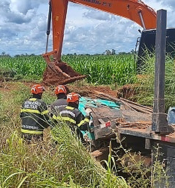 Caminhoneiro morre após cabine ser esmagada por pá carregadeira na MT-423