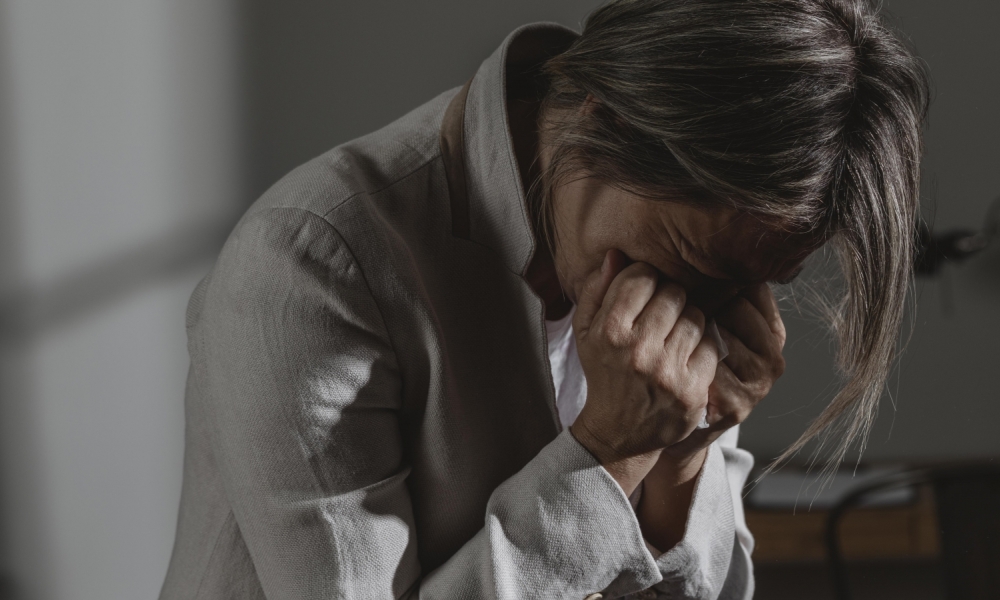 Polícia Civil prende jovem por ameaçar e atear fogo na casa da mãe em Cuiabá