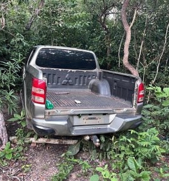 Casal é detido com caminhonetes roubadas e furtadas em área rural de MT