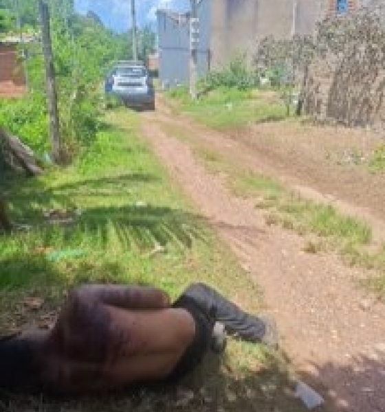 Suspeito de esfaquear ex-companheira é capturado após ser espancado em Cuiabá