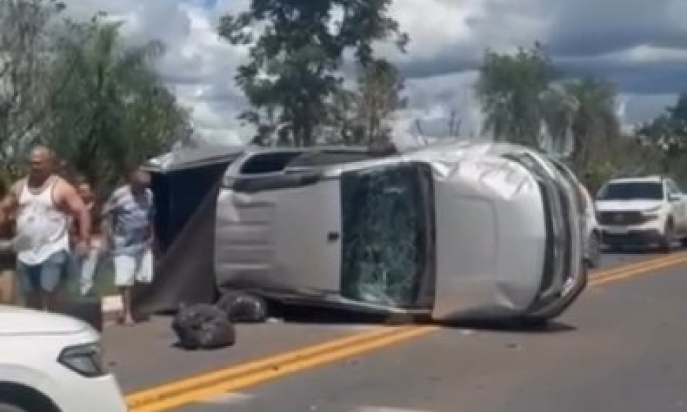 Capotamento na estrada da Guia deixa duas crianças feridas em Rosário Oeste (Vídeo)