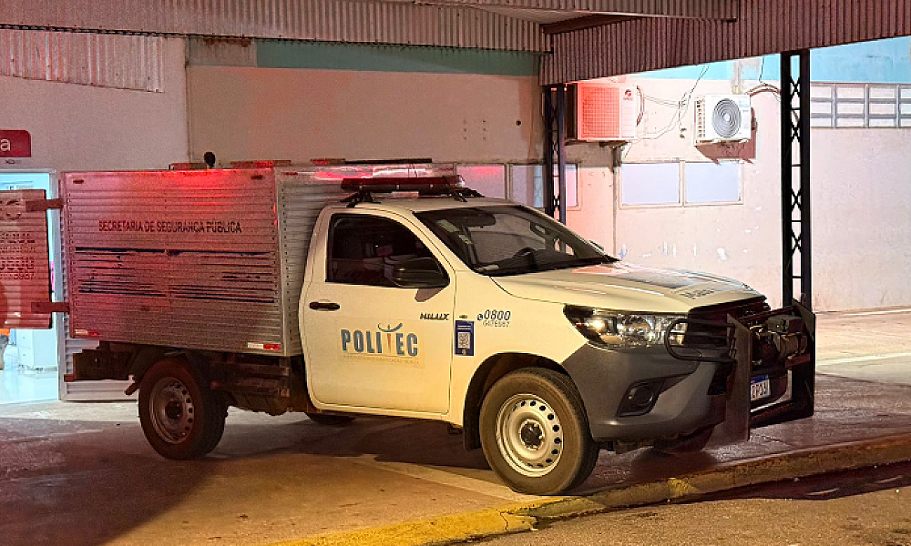 Dois homens morrem após noite de consumo de bebida e polícia investiga possível envenenamento