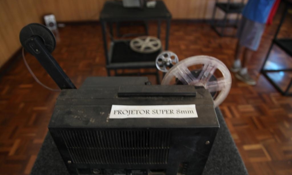 Exposição cinematográfica de Aníbal Alencastro estreia nesta terça-feira (7) no Cine Teatro Cuiabá