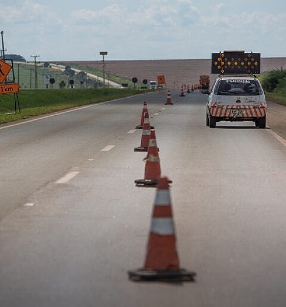 Falta de manutenção deixa 343 veículos parados na BR-163 durante feriado