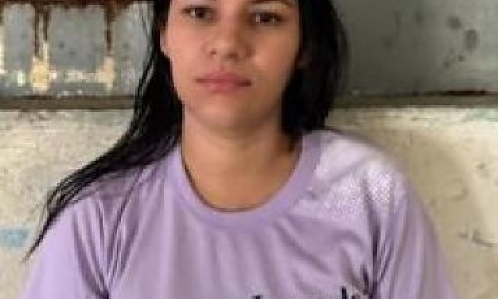 Operação mira liderança feminina de facção que ordenava execuções de dentro de presídio em MT