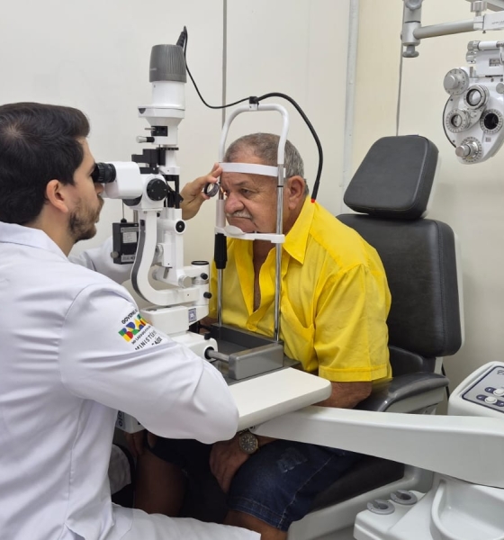 Programa Agora Tem Especialistas leva carreta com exames oftalmológicos e cirurgias de catarata a Tangará da Serra
