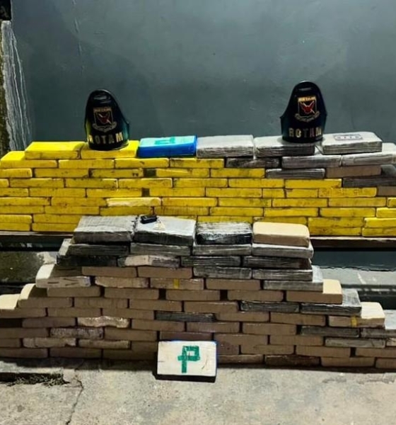 Rotam apreende 146 tabletes de cocaína e prende dois homens por tráfico
