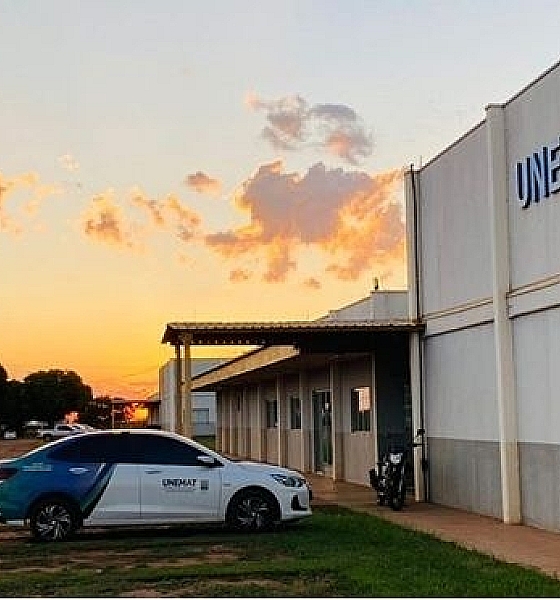 Aluna diz ter sido impedida de assistir aula por estar com filha em universidade de MT