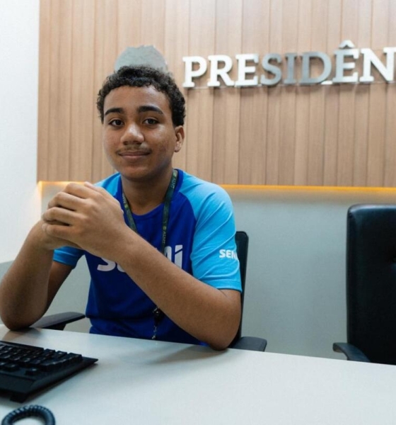 Da independência financeira ao aprendizado político: o impacto do jovem aprendiz na vida de Gustavo
