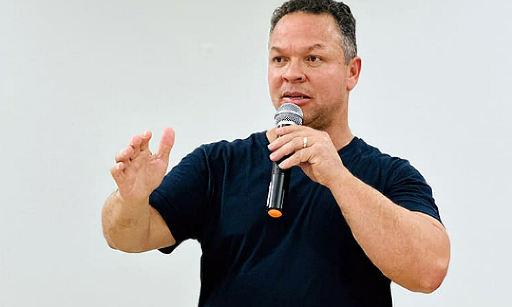 Cláudio Ferreira propõe modernização do Departamento de Saúde Ocupacional e Perícia Médica em Rondonópolis