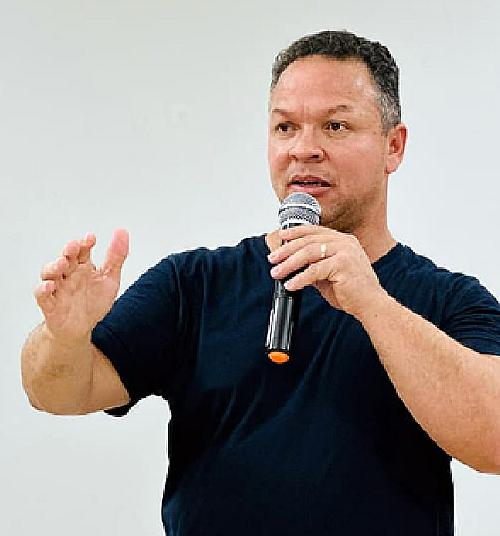 Cláudio Ferreira propõe modernização do Departamento de Saúde Ocupacional e Perícia Médica em Rondonópolis