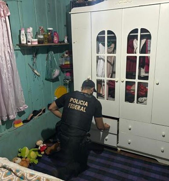 Mulher que gravava abusos de sobrinhas e vendia na internet é alvo da Polícia Federal