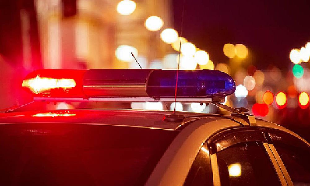 Idoso é esfaqueado pela namorada durante crise de ciúmes