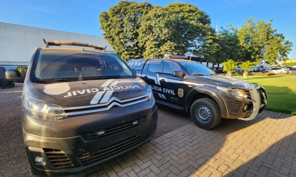 Médico que invadiu residência e agrediu namorado de ex-companheira é preso