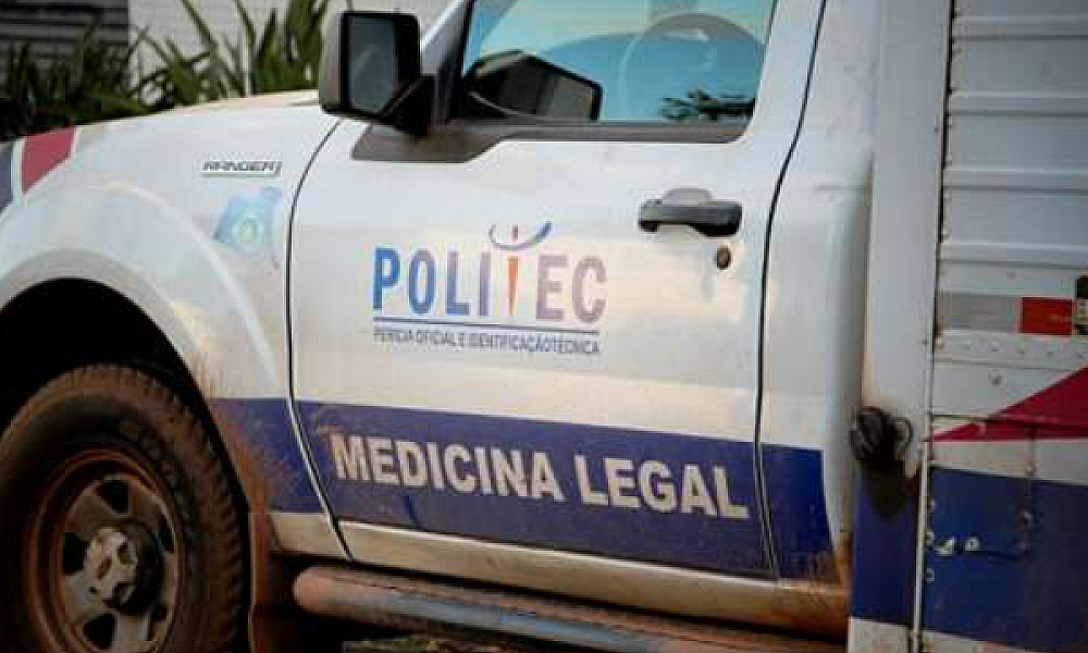 Homem é encontrado morto dentro de caminhão em empresa de Cuiabá