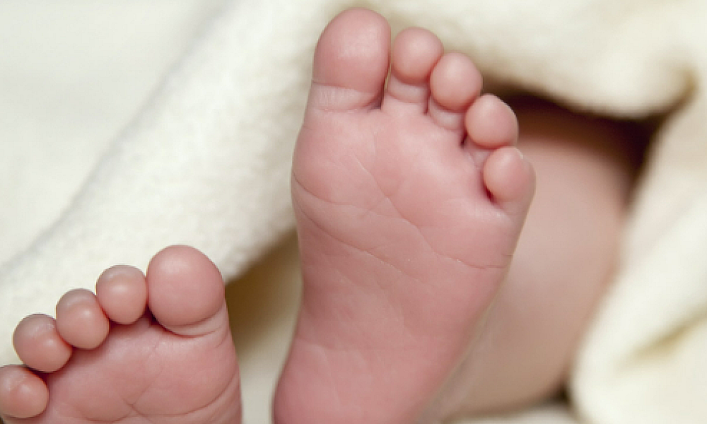 Hospital em Rondonópolis é condenado a indenizar jovens trocados na maternidade em R$ 100 mil cada