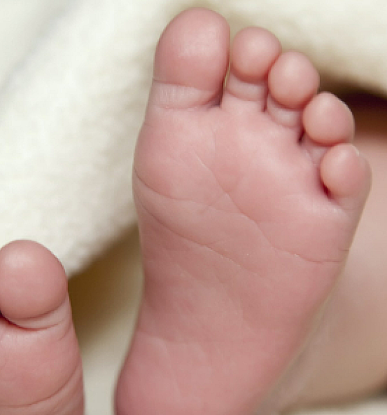 Hospital em Rondonópolis é condenado a indenizar jovens trocados na maternidade em R$ 100 mil cada