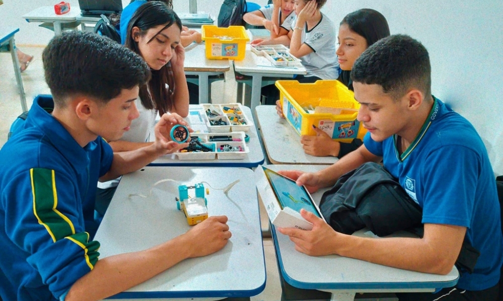 Robótica educacional impulsiona aprendizagem nas escolas da Rede Estadual de Ensino