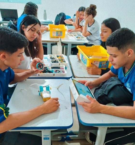Robótica educacional impulsiona aprendizagem nas escolas da Rede Estadual de Ensino
