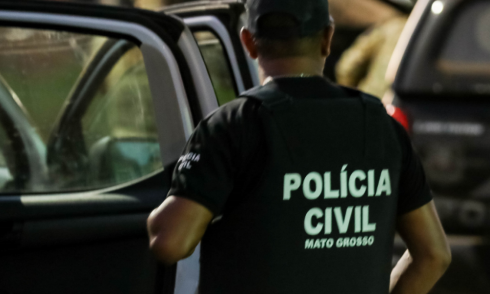 O crime ocorreu na madrugada de terça-feira, após o suspeito invadir a casa da vítima