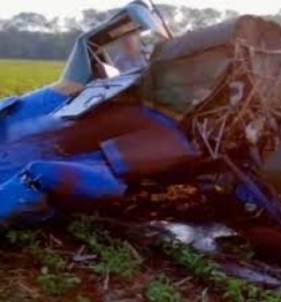 Avião de pequeno porte cai em plantação de soja em Pontes e Lacerda
