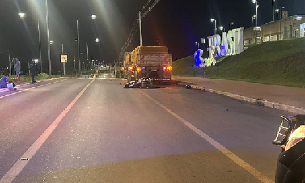 Motociclista morre em colisão com caminhão estacionado na MT-010 em Cuiabá