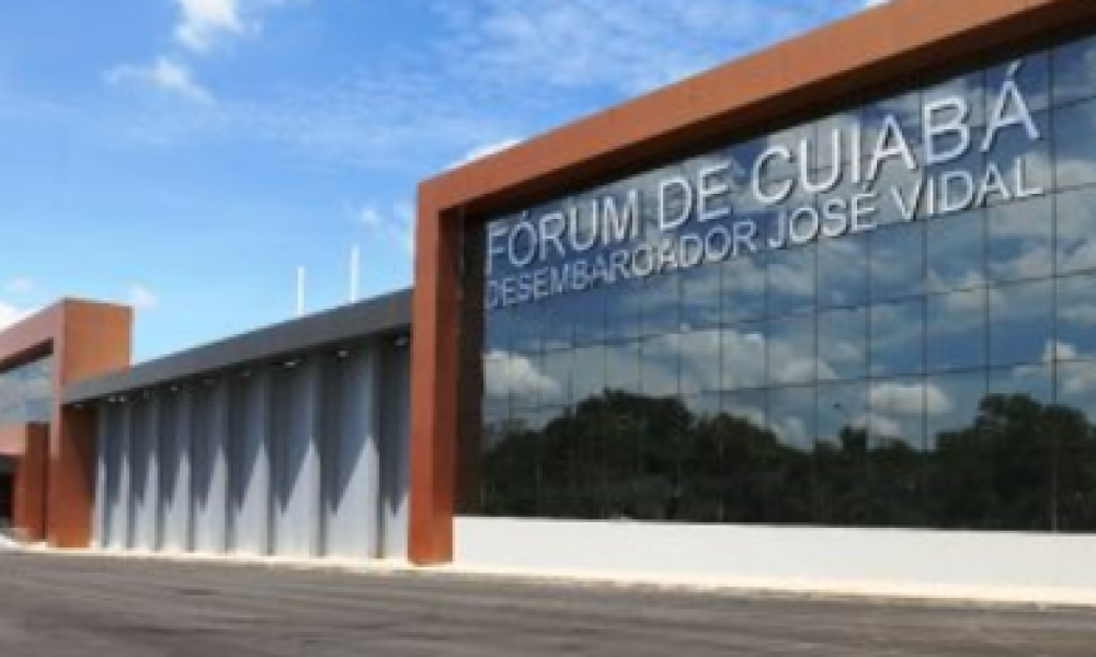 Justiça Determina Ressarcimento de R$ 22,5 Mil a Ex-Vereadores por Fraude em Atestados Médicos