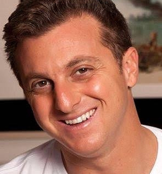 Luciano Huck Doa R$ 100 Mil ao PSB para Apoiar Campanha de Tabata Amaral em São Paulo