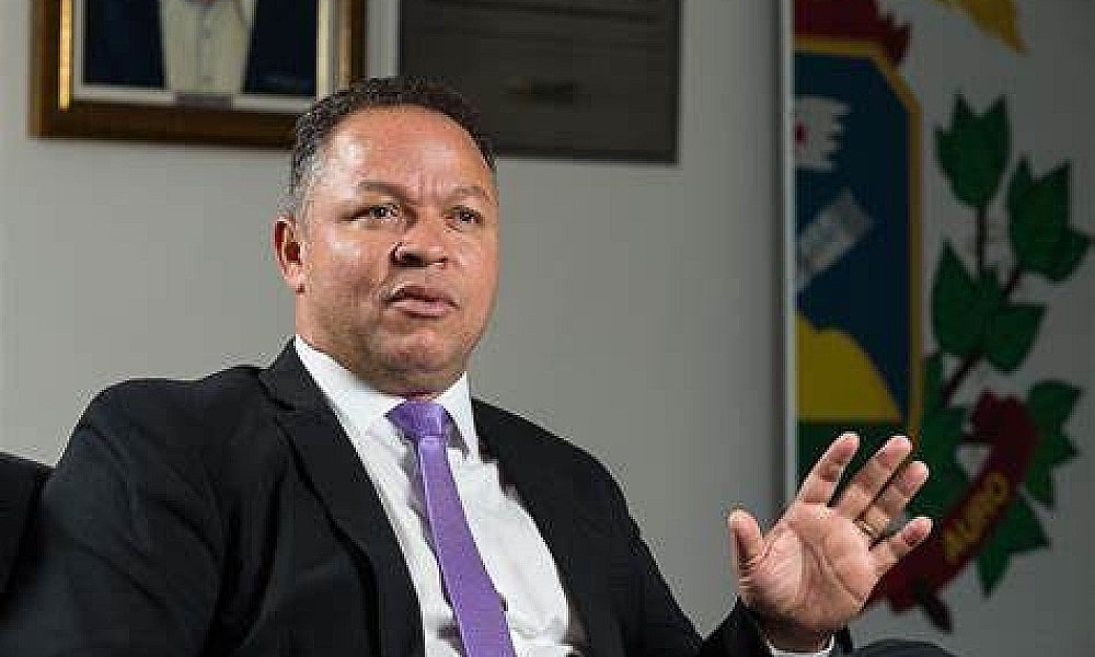 Prefeito eleito de Rondonópolis, deputado Cláudio Ferreira desmonta gabinete e exonera 41 assessores 