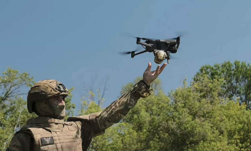 Ucrânia derruba mais de 50 drones russos em ataque noturno; Rússia também reporta interceptações