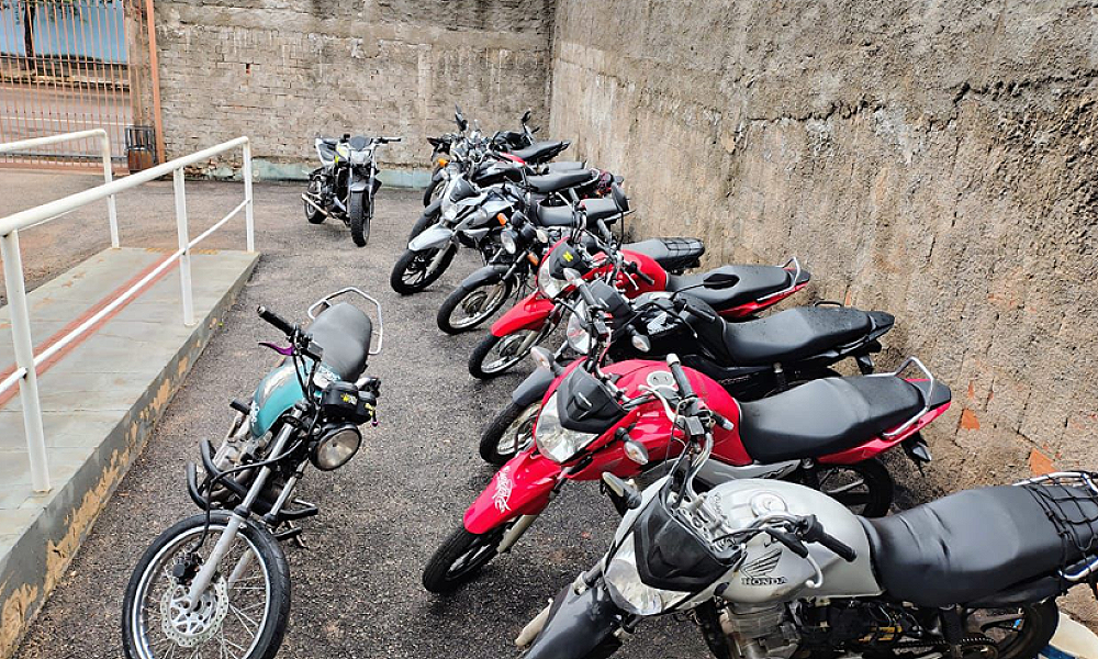 PM impede 'rolezinho' e apreende 13 motos em Rondonópolis