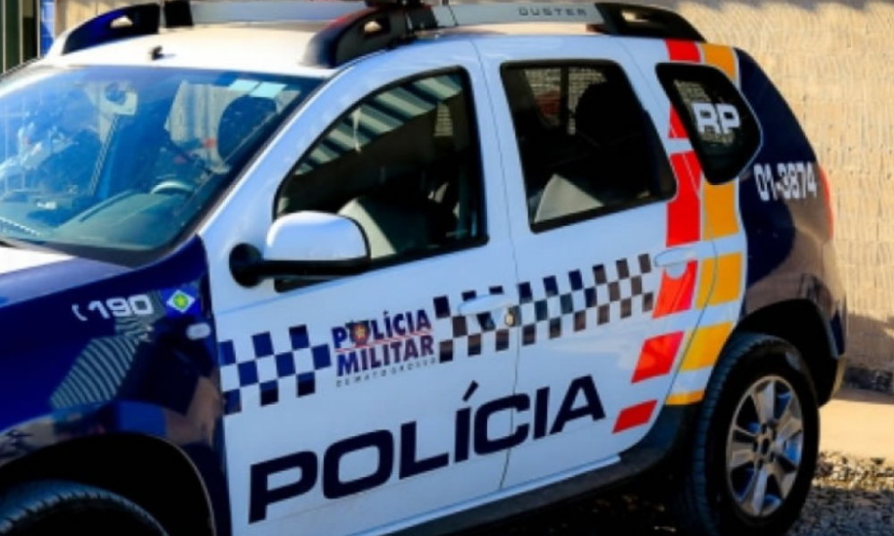 Assaltantes invadem casa, agridem família e roubam caminhonete e armas de piloto agrícola em Lucas do Rio Verde