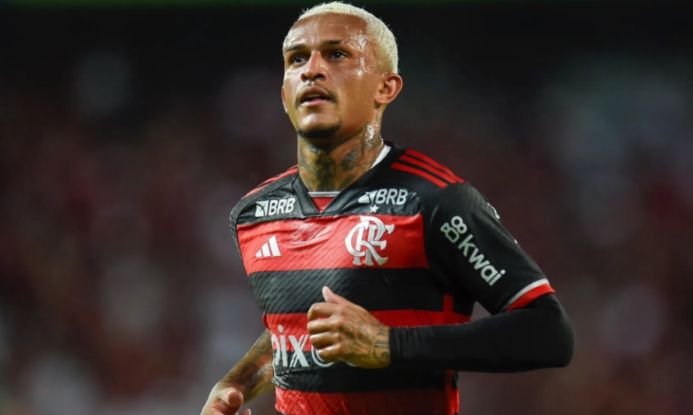 Flamengo recusa proposta de R$ 95 milhões do Aston Villa por Wesley