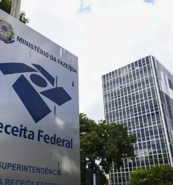Receita Federal amplia controle e passa a receber dados de Pix e cartões de crédito