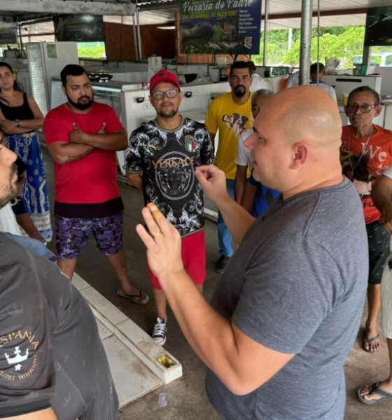 Abilio destitui Associação de Feirantes do Mercado do Porto e exige transparência