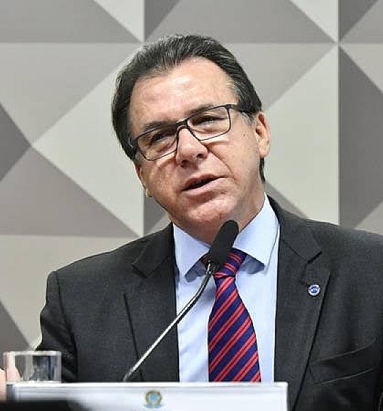 Ministro do Trabalho e Emprego elogia agricultura familiar e defende MST