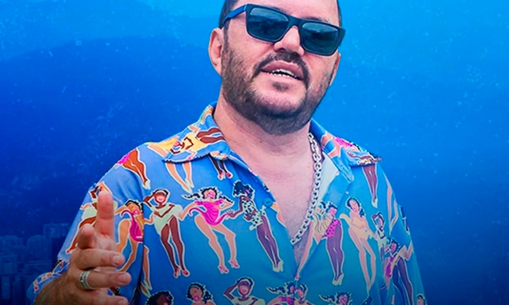 Cantora Adelle pede um milhão de dólares por prejuízo causado pela liminar